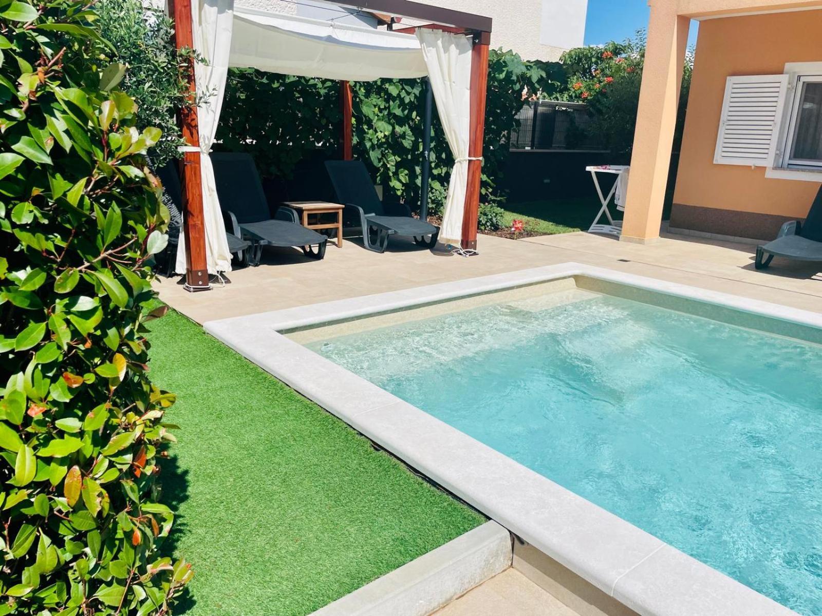 Boutique Apartment With Private Pool For Your Exclusive Use Novigrad Istria Εξωτερικό φωτογραφία